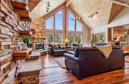 Blue River House | Mountain Serenity Retreat home