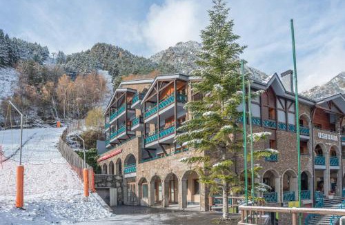 Arinsal Hotel | Ushuaia, The Mountain Hotel