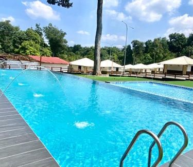 Durian Tunggal Hotel | Usima Forest Resort