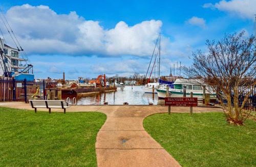 Eastport Apartment | USNA Getaway