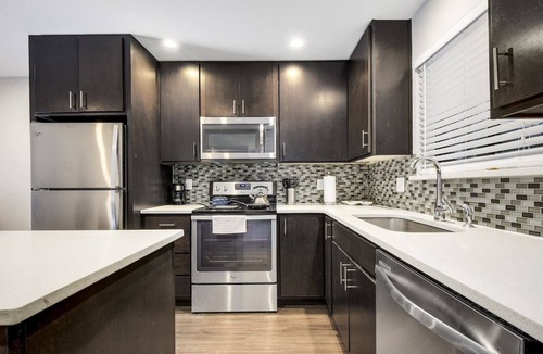 Hancock Apartment | UT North Campus Apt Unit 12/1 Mile to Moody Center