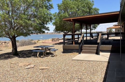 Quay County House | Ute Sunset Lake House-3 Bed/2 Bath Lakefront Home