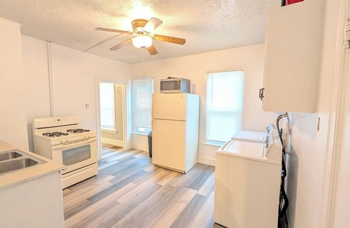 Utica Apartment | Utica 3b/1b apartment