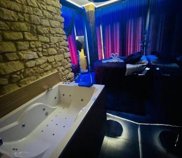 San Anton House | Utopía Alicante - Hotel Boutique para adultos