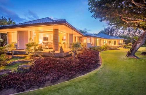 Kilauea House | Utopia Beach Front Estate