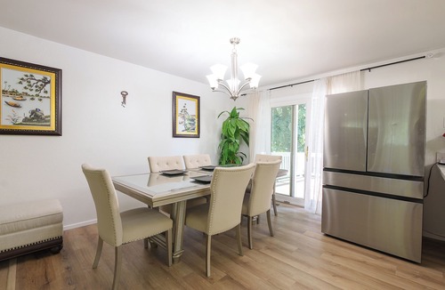 Martha Lake House | Utopia Luxury Stay - Everett