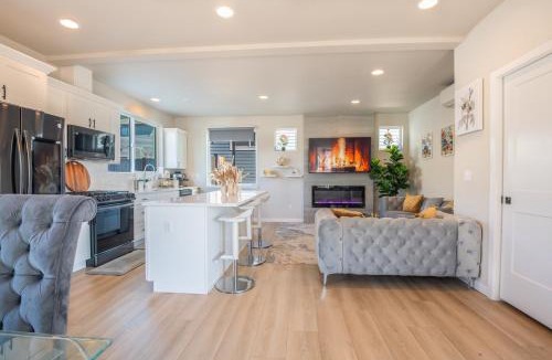 Paine Field-Lake Stickney Villa | Utopia Luxury Stay - Lynwood