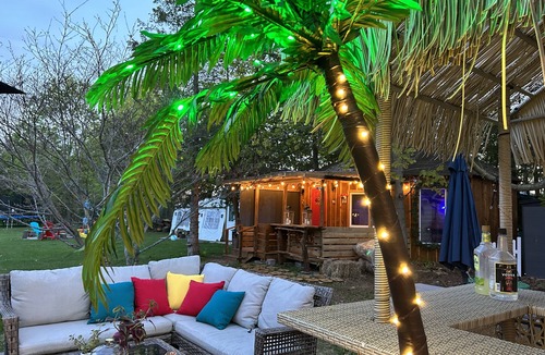 Alcona Cottage | Utopia villa and spa