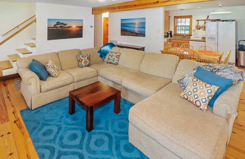 Chincoteague House | Utter East | 4BR Island Retreat, Huge Screened Porch, Decks + Fire Pit by Pond