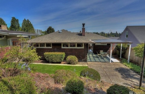 Laurelhurst House | UW Children’s Gem