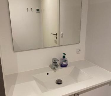 Kolding House | Værelse med eget bad og toilet i nyt rækkehus