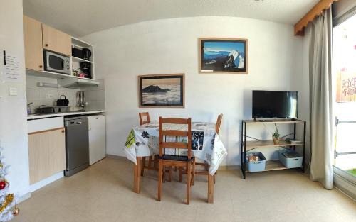 Allos Apartment | véritable 2 pièces, vue panoramique