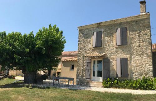 Cavillargues Apartment | Véritable mas provençal avec 3 logements en pleine nature