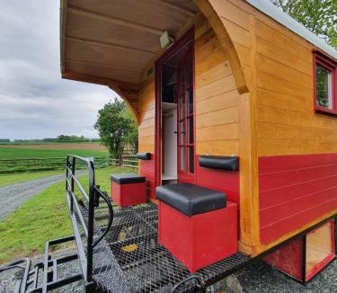 Mentheville Other | Véritable roulotte hippomobile "LA BAILLEUL"