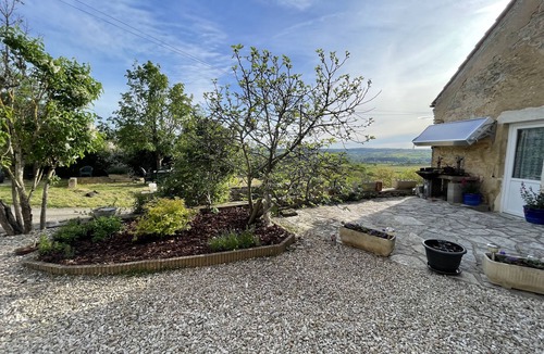 Saint-Pere Cottage | Vézelay 4* hill view