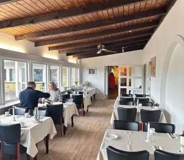 Vorupør Hotel | VØ Drop Inn
