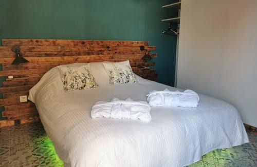 Saint-Martin-Boulogne Bed & Breakfast | V et Spa - Chambre D'hôtes avec Spa