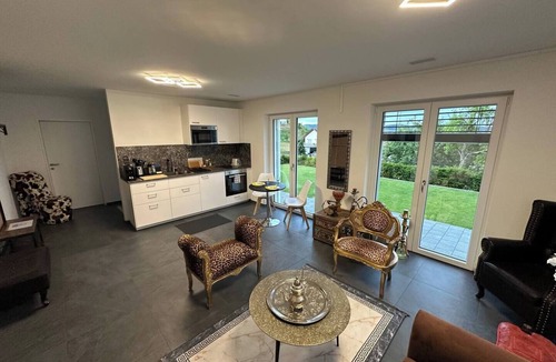 Bottstein House | V.I.P. Apartment