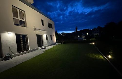 Bottstein Apartment | V.I.P Appartement