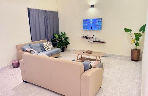 Kampung Alor Akar House | V Lodge