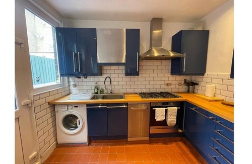 Oval House | V quiet, 1x bedroom double bed