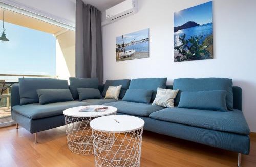 El Mas Isaac Apartment | V016 - SUN VILLAGE