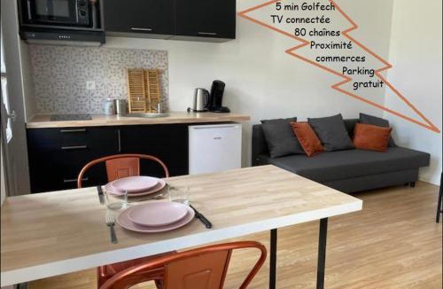 Valence Apartment | V3 Studio tout confort plein centre 5 min Golfech