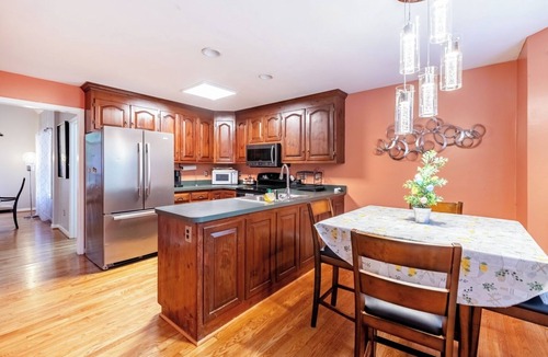Stevensville House | VA Riverfront 4BR | Dock + Kayak + Games