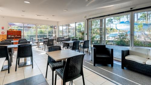 Parentis-en-Born Resort | Vacancéole - Le Domaine des Grands Lacs