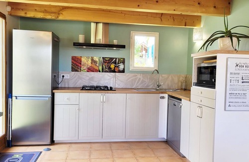 Banon House | Vacances au Soleil Dans Gite Calme et Confortable