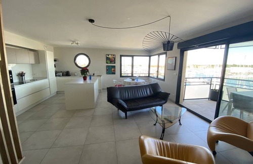 Le Port Apartment | Vacances d'exception 4 étoiles 4PLAIS10