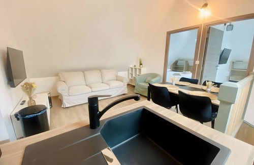 Saint-Quentin-en-Tourmont Apartment | Vacation Rental Le Filou
