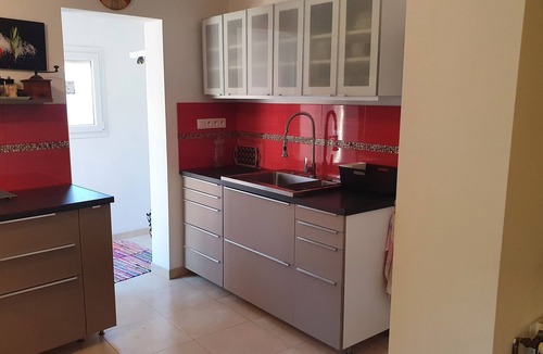 Saint-Laurent-des-Arbres House | Vacation home 20 minutes from Avignon to the east and 20 minutes from the Pont du Gard to the west