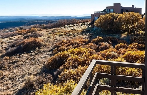 Mesa Verde National Park Hotel | Vacation Day Is Always A Great Idea! Free Parking, Onsite Dining, Pets Allowed