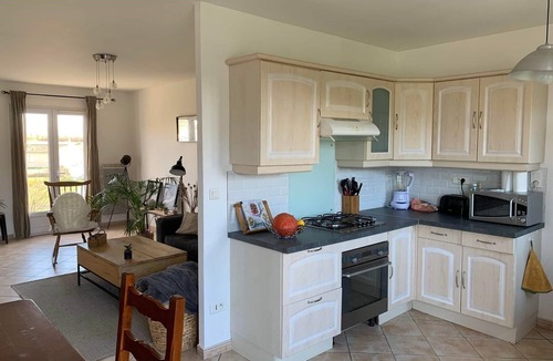 Saint-Aubin-de-Lanquais House | Vacation home