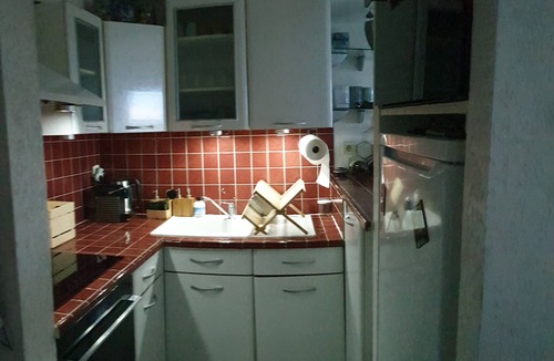 Les Platanes Condo | Vacation apartment 10 minutes from the beach by car