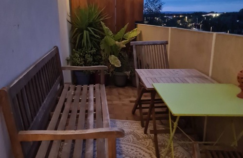 Les Platanes Condo | Vacation apartment 10 minutes from the beach by car