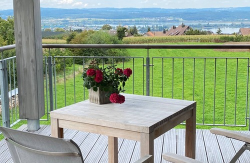 Salenstein Apartment | Vacation apartment/apartment for 6 guests with 145m² in Fruthwilen (146965)
