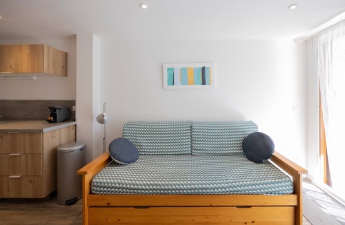 Cessenaz Apartment | Vacation Apartment by Lake Annecy in Sevrier