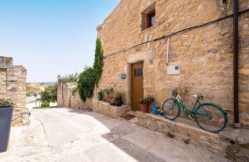 Fores Apartment | Vacation Apartment El Mirador del Cel 2 with Mountain View, Wi-Fi & Garden