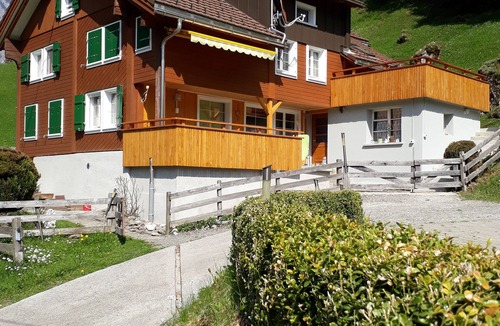 Isenthal House | Vacation apartment Schweigmatt above Lake Lucerne