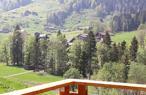 Isenthal House | Vacation apartment Schweigmatt above Lake Lucerne
