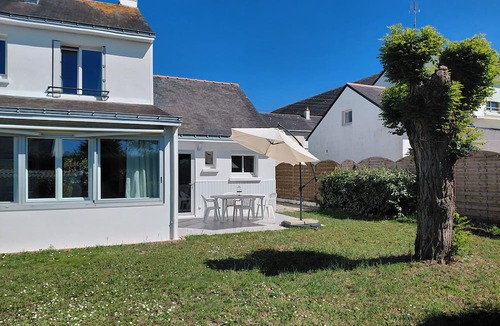 Batz-sur-Mer House | Vacation at Chez Lulu – Welcoming Family Home near Beaches and Village