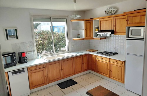 Batz-sur-Mer House | Vacation at Chez Lulu – Welcoming Family Home near Beaches and Village
