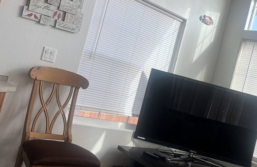 North Bend Cottage | Vacation by the Dunes or Beach