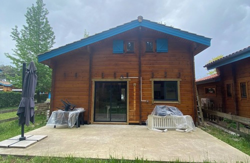 Bias Ski Chalet | Vacation cottage near Mimizan