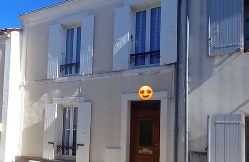 Marennes House | Vacation home