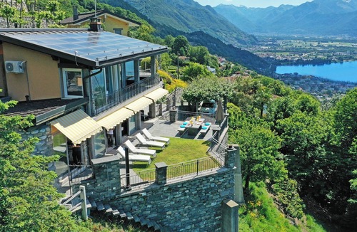 Brione sopra Minusio House | Vacation home with beautiful 180° panoramic view, detached barrel sauna, and hot