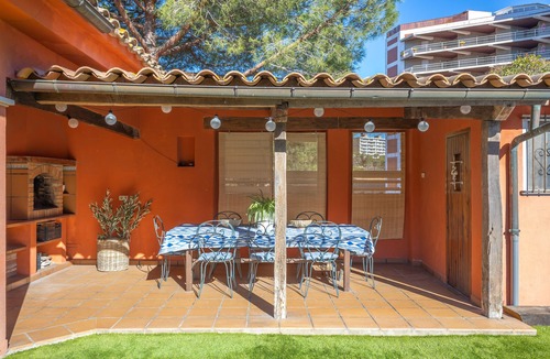 Sant Feliu de Guixols House | Vacation Home "Sant Pol" Only for Families with Private Pool & Wi-Fi