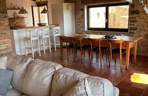 Ogassa House | Vacation Home 'La Rosa' with Mountain View, Shared Garden, and Wi-Fi
